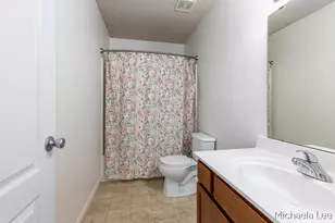 607 Nantucket Dr, Lansing, MI 48906 - Photo 14