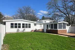1985 Oakcliff Dr NE, Grand Rapids, MI 49525 - Photo 26