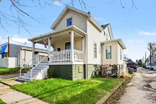 711 Jones St, Saint Joseph, MI 49085 - Photo 2
