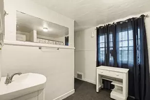 1823 W Michigan Ave W, Battle Creek, MI 49037 - Photo 16