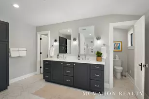 1617 Alexander St SE, East Grand Rapids, MI 49506 - Photo 28