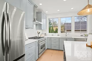 1100 Eastwood Ave SE, East Grand Rapids, MI 49506 - Photo 14