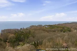 5484 Lakeshore Ave, Holland, MI 49424 - Photo 48