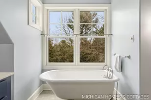 5484 Lakeshore Ave, Holland, MI 49424 - Photo 22