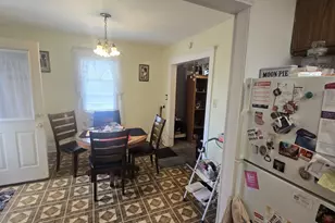 147 W Addison St, Jackson, MI 49203 - Photo 4