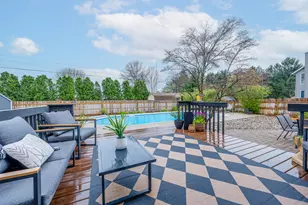 1460 Country Knoll Pl, Saint Joseph, MI 49085 - Photo 2