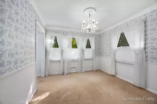 1043 Floral Ave SE, East Grand Rapids, MI 49506 - Photo 4