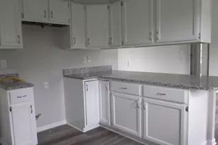 77596 Co Rd 652, Lawton, MI 49065 - Photo 10