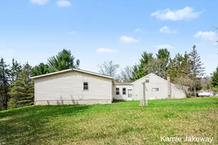 1720 W Fenwick Rd, Fenwick, MI 48834 - Photo 24