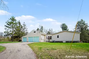 1720 W Fenwick Rd, Fenwick, MI 48834 - Photo 2