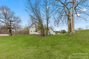 10565 Bell Rd, Clarksville, MI 48815 - Photo 22