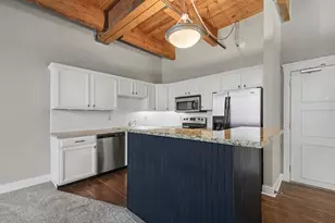 940 Monroe Ave NW, Grand Rapids, MI 49503 - Photo 14