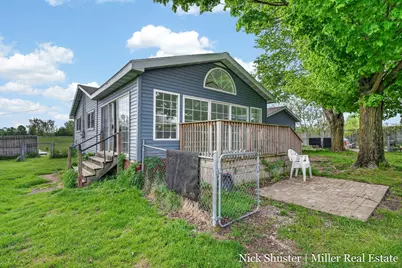 5375 Lansing Road, Charlotte, MI 48813 - Photo 30