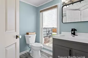 735 Wendover Blvd, Norton Shores, MI 49441 - Photo 24
