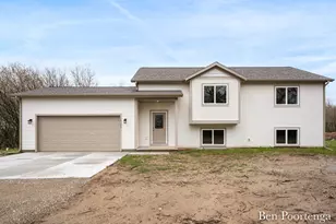 14123 Beardslee St NE, Greenville, MI 48838 - Photo 1