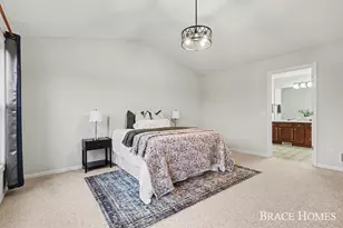 2511 Black Horse Dr NE, Grand Rapids, MI 49505 - Photo 18
