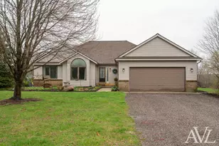 11855 Woodland Park Dr NE, Belding, MI 48809 - Photo 6
