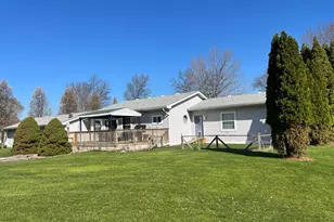 833 Crauns Ln, Quincy, MI 49082 - Photo 16