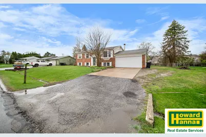 1431 Meadow Drive, Wolverine Lake, MI 48390 - Photo 4