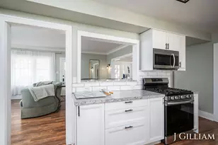 587 S Shore Dr, Holland, MI 49423 - Photo 12