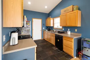 3076 Daybreak Ln, Holland, MI 49424 - Photo 14