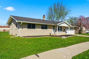 34573 Chope Pl, Clinton Twp, MI 48035 - Photo 6