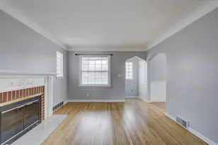 20916 Vernier Rd, Harper Woods, MI 48225 - Photo 8