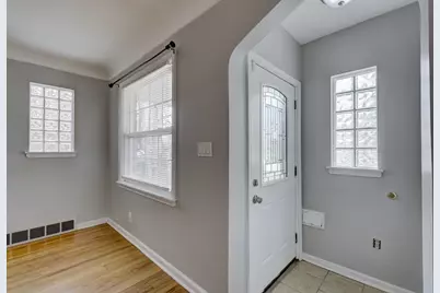 20916 Vernier Road, Harper Woods, MI 48225 - Photo 10