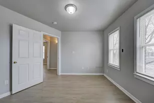 20916 Vernier Rd, Harper Woods, MI 48225 - Photo 40