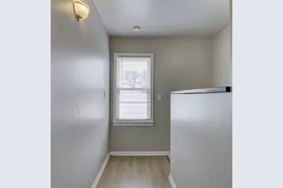 20916 Vernier Road, Harper Woods, MI 48225 - Photo 36