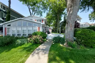 23675 N Shore Dr, Edwardsburg, MI 49112 - Photo 2