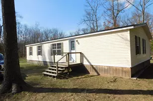 647 N Hart Rd, Wellston, MI 49689 - Photo 4
