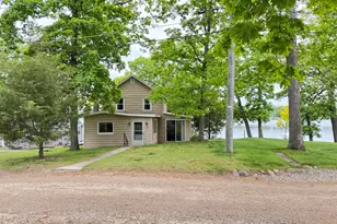 734 N Hawley Dr, Coldwater, MI 49036 - Photo 1