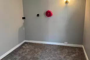 75 Filer St, Manistee, MI 49660 - Photo 6