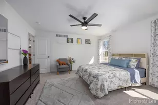1548 N Village Cir, Kalamazoo, MI 49009 - Photo 8