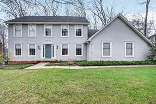 10434 Sourwood Ct, Brighton, MI 48114 - Photo 2