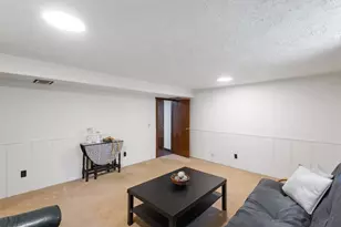 9832 Stadium Dr, Kalamazoo, MI 49009 - Photo 28