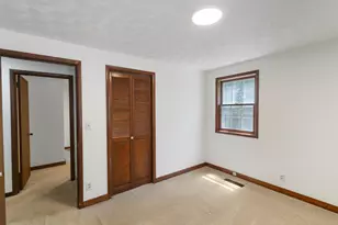 9832 Stadium Dr, Kalamazoo, MI 49009 - Photo 24