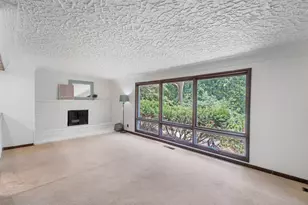 9832 Stadium Dr, Kalamazoo, MI 49009 - Photo 6