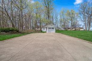 14152 Iyopawa Island Rd, Coldwater, MI 49036 - Photo 12