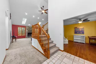 11460 Hearthside Dr, Pinckney, MI 48169 - Photo 2