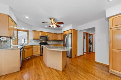 11460 Hearthside Drive, Pinckney, MI 48169 - Photo 18