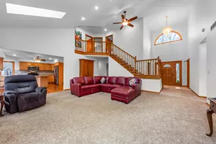11460 Hearthside Dr, Pinckney, MI 48169 - Photo 8