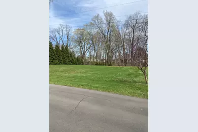 2905 Tecumseh Drive, Benton Harbor, MI 49022 - Photo 2