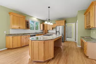 5115 Queen Victoria Ln, Kalamazoo, MI 49009 - Photo 12