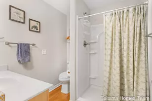 1546 Beechtree Cmns, Grand Haven, MI 49417 - Photo 38