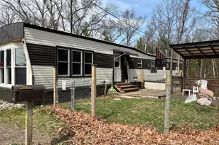 7920 E Lake Rd, Twin Lake, MI 49457 - Photo 32