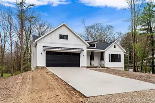 2322 Forest Trail Cir, Fennville, MI 49408 - Photo 4
