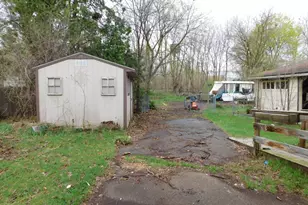 124 S Chipman St, Owosso, MI 48867 - Photo 32