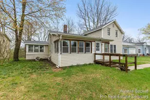 425 S Cedar St, Allegan, MI 49010 - Photo 1